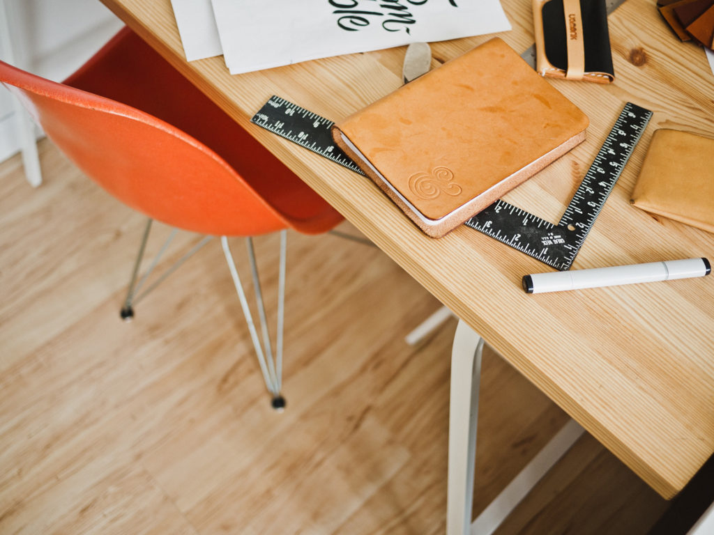 CasaBelle aide les particuliers à aménager un espace bureau, à redéfinir les espaces existants pour créer un espace de travail ou un coin bureau.